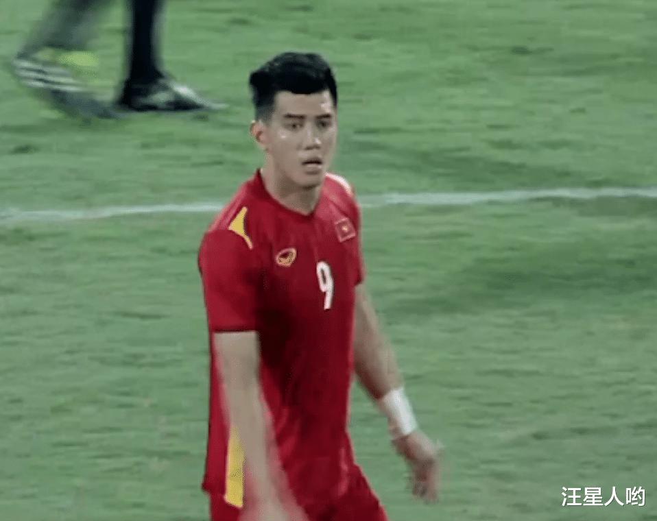 1-0！越南U23险胜缅甸，踢得很“费劲”，前场进攻乏力，令人失望(1)