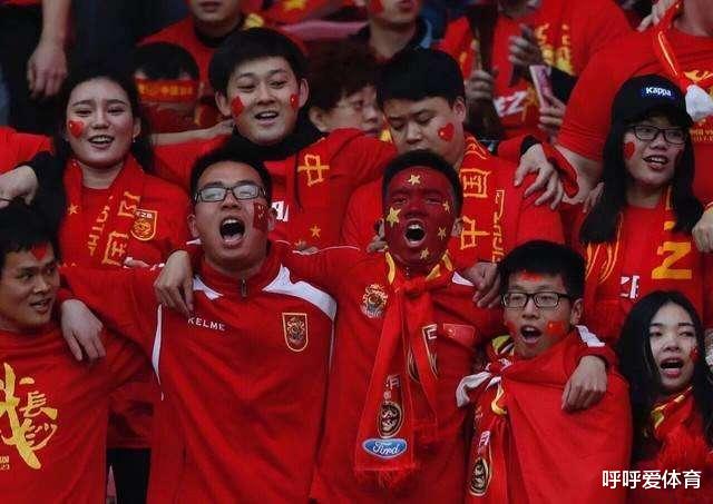 国际足联官宣，中国足球“吹进”世界杯，日韩羡慕越南望尘莫及(2)