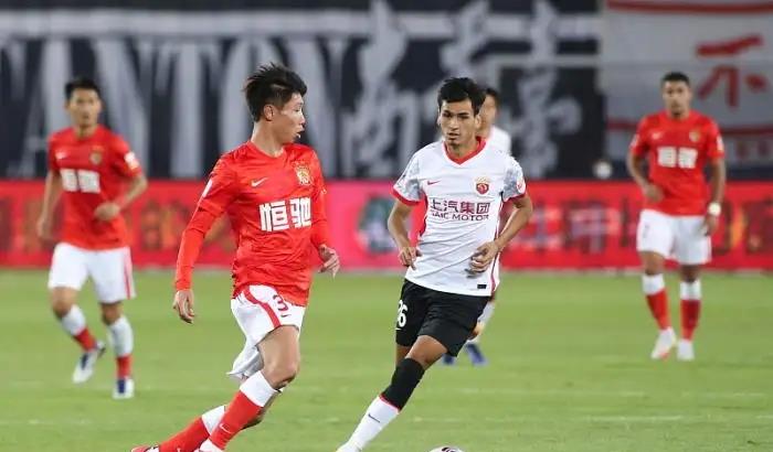 好消息！广州队新赛季保级无忧 未来目标是为中国足球培养人才(2)