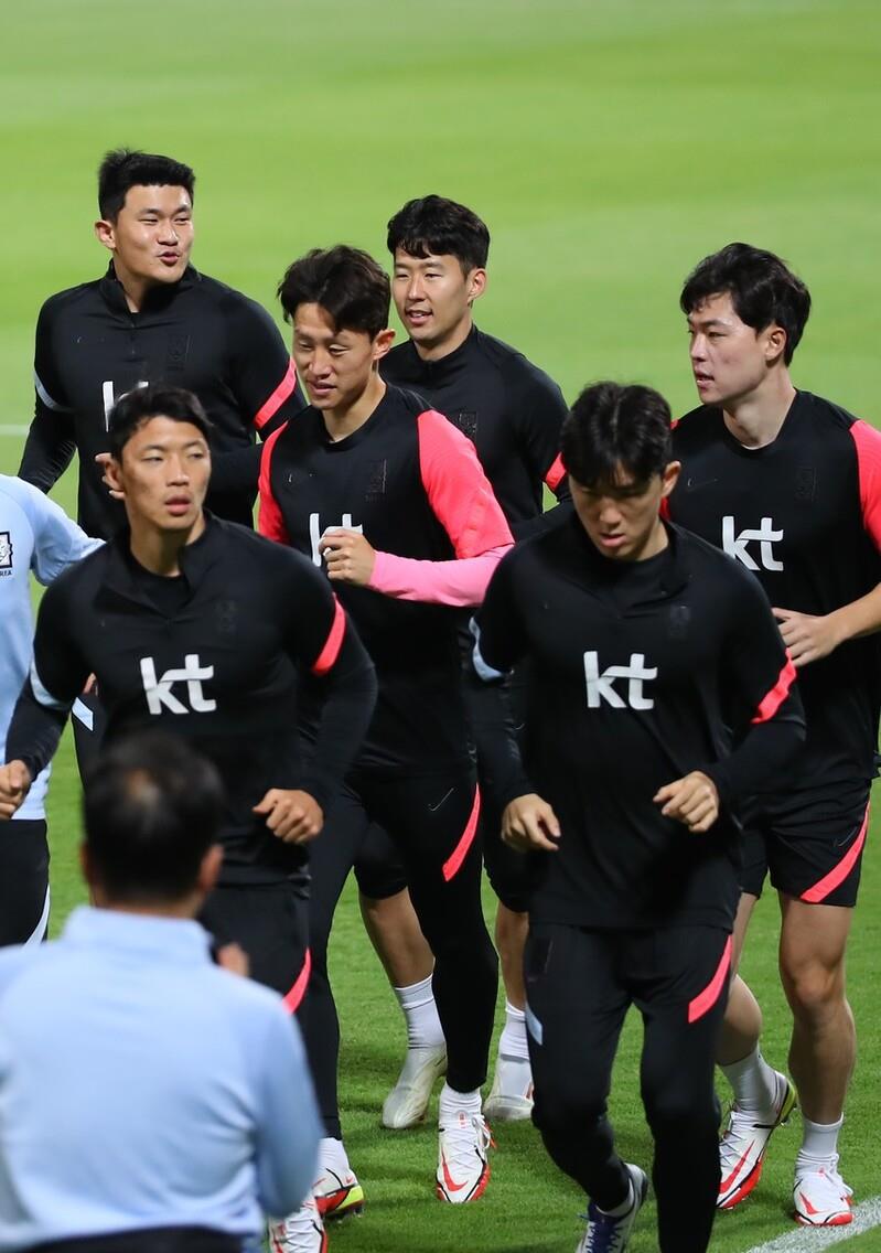衰：韩媒曝韩国队若进世界杯八强奖金高达78亿，一比国足就泄气(4)