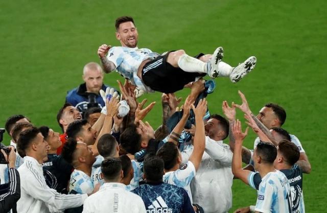 梅西：没破门因球太沉 主帅：阿根廷不是世界杯热门(1)