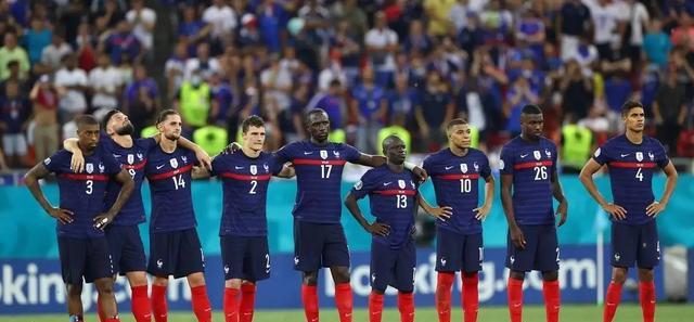 法国队的世界杯前景不被看好，没有民族认同感，矛盾随时爆发！(2)