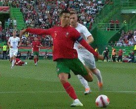 【欧国联】C罗2射被扑 B席2助攻 葡萄牙2比0胜捷克(3)