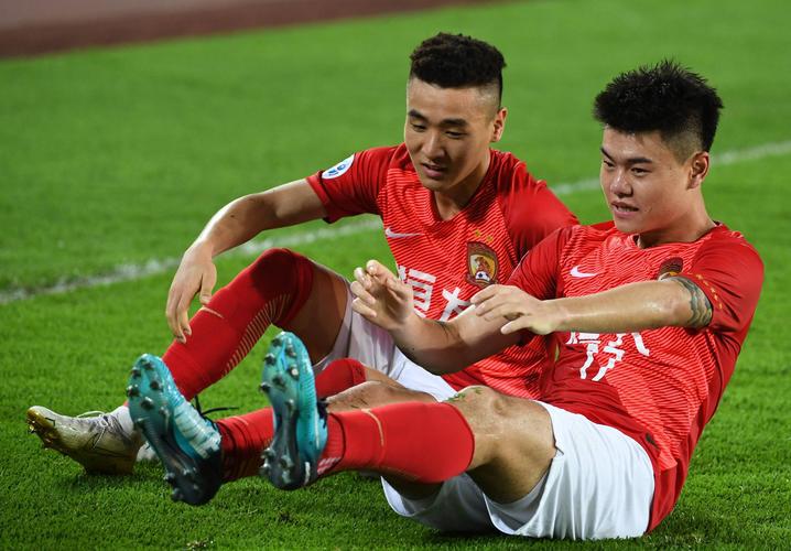 恒大正走在正确的道路上，降级是不可能的，孱弱的中国足球最缺的(2)