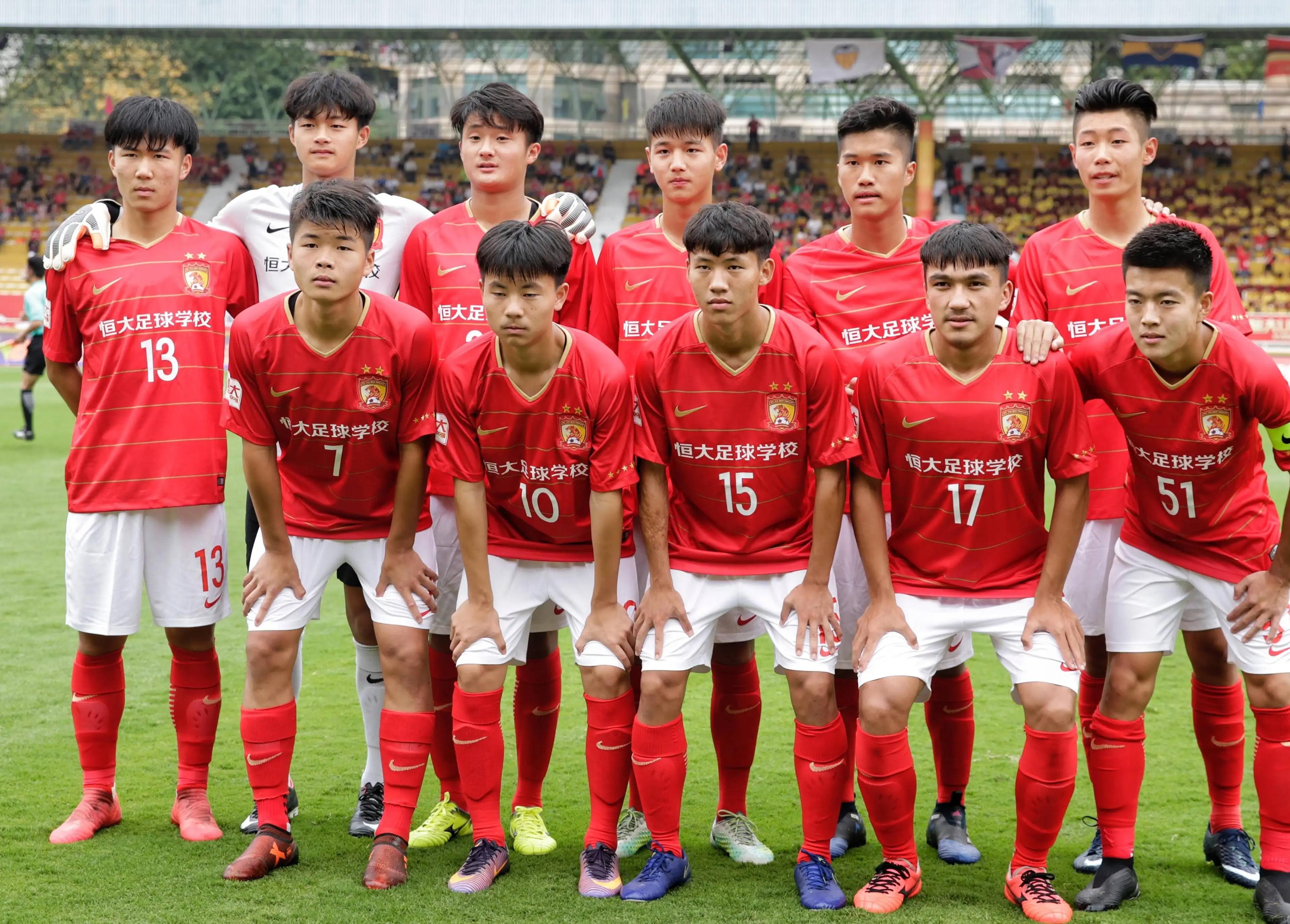 恒大正走在正确的道路上，降级是不可能的，孱弱的中国足球最缺的(9)