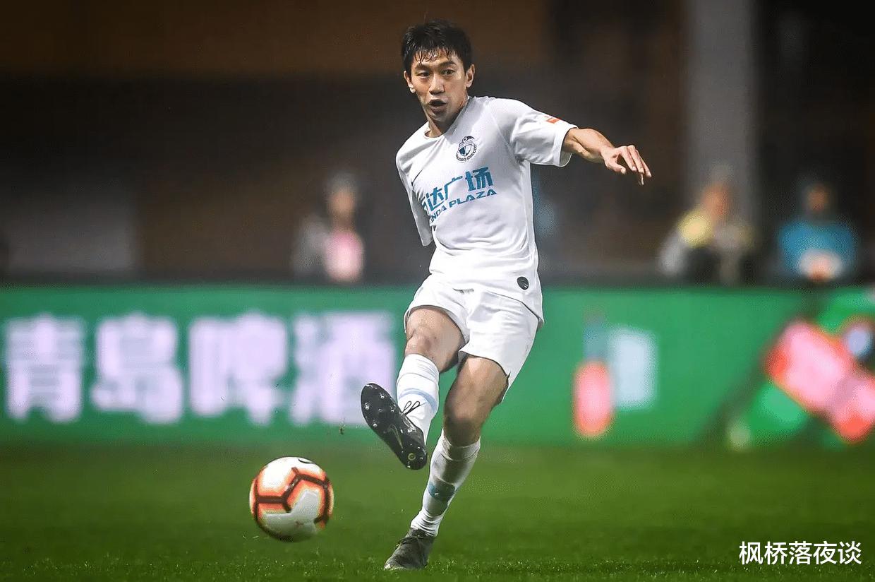 中国足球再添一个老妖怪！36岁仍在中超进球，自律让他发光！(3)