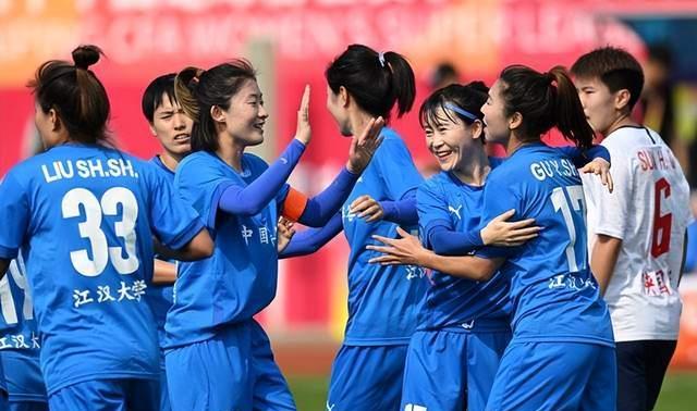 详解中国女足出征东亚杯26人名单——惊喜不多却暗藏隐忧！(6)