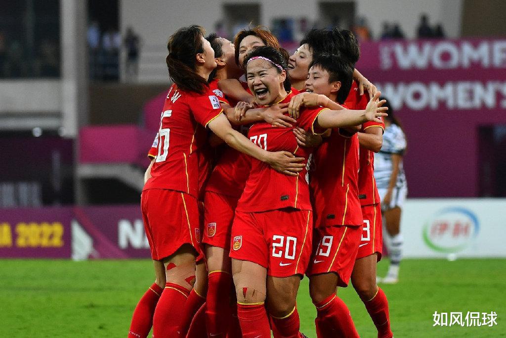 2-0到3-2！中国女足太狠了，7次掀翻韩国，冲队史首冠，CCTV5直播(1)