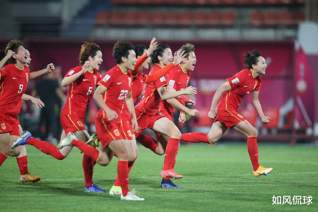 2-0到3-2！中国女足太狠了，7次掀翻韩国，冲队史首冠，CCTV5直播(3)