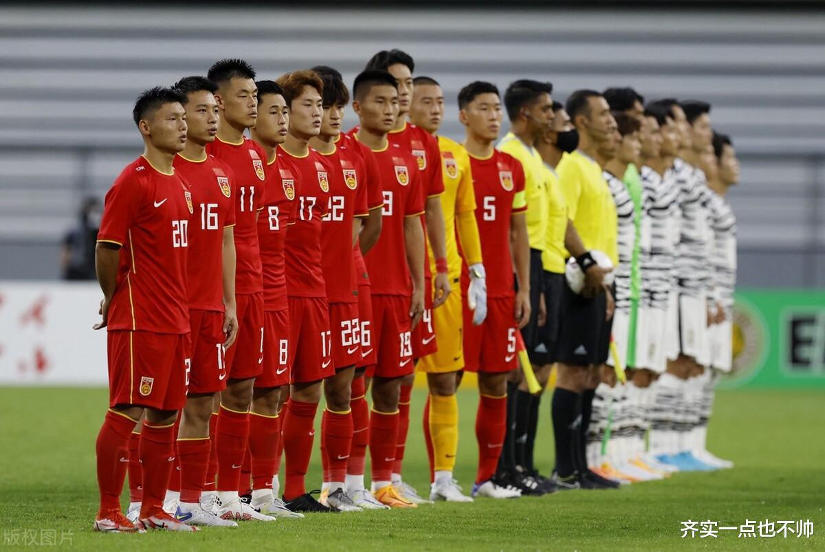 韩国媒体耻辱评论，竟把中国队说成大学生水平。中国队一定要雪耻(6)