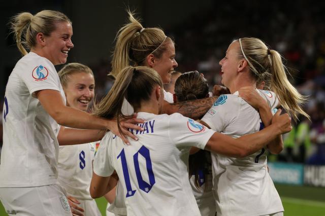 【女足欧洲杯】米德2传1射 英格兰4比0瑞典挺进决赛(1)