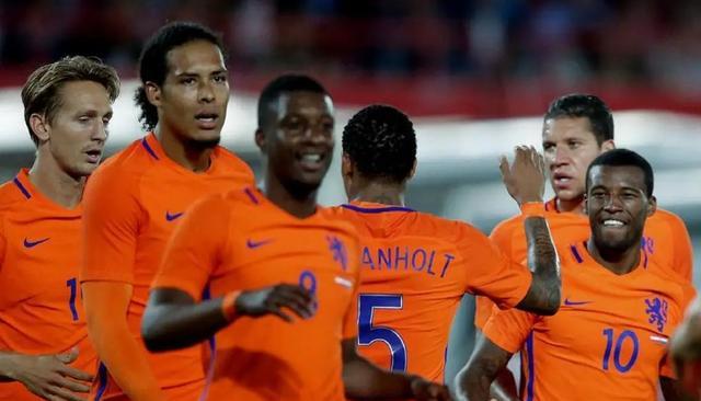 卡塔尔世界杯32强介绍：橙衣军团荷兰，时隔八年再度归来(9)