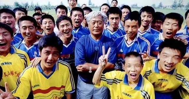 国足天才陈涛：世青赛一战成名，却被俱乐部针对，31岁只能踢中乙(5)
