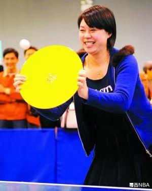 “怪球手”陈子荷: 奥运会输给邓亚萍，远赴德国的她如今过得怎样(8)