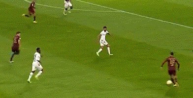 【德甲】穆西亚拉1球2助穆勒传射 拜仁4比0勒沃库森(4)
