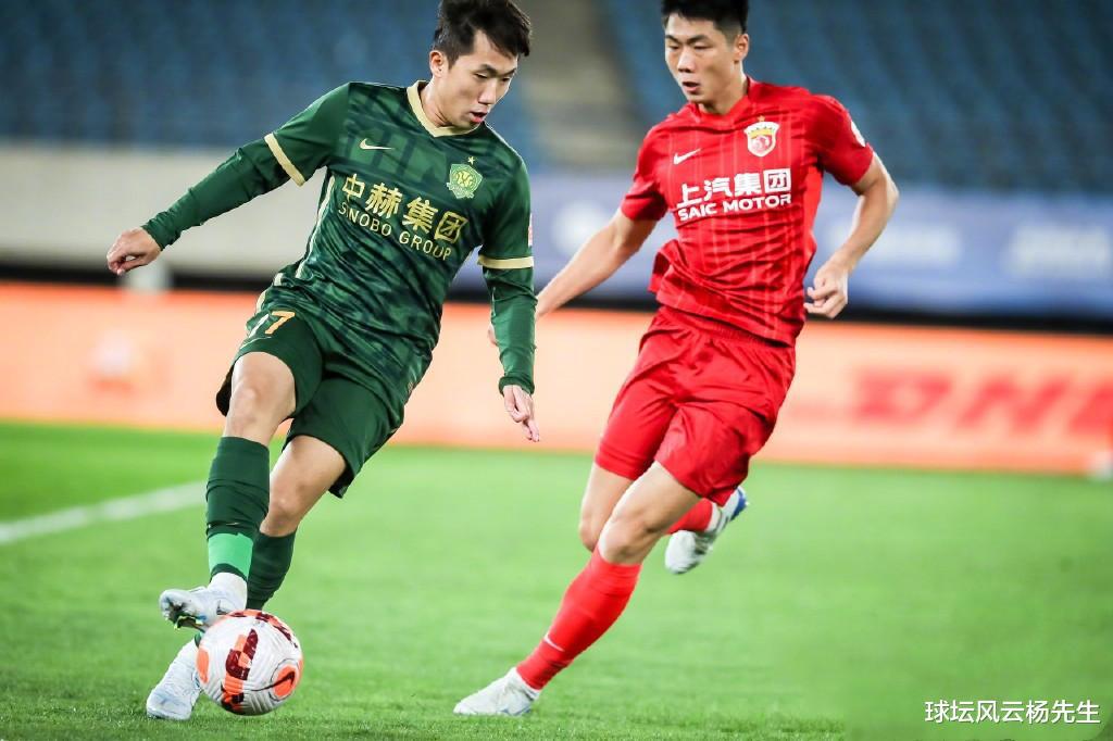上海海港0-1不敌北京国安，邹德海被抬出球场，武磊和徐新缺阵球队被整体压制(5)