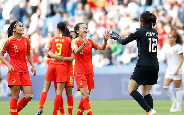1胜2负！中国女足败给西班牙，为什么大家看到了她们的希望？(5)