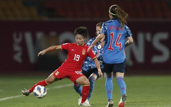 7场造12球！中国女足球员张琳艳有成为巨星的潜质吗？(1)