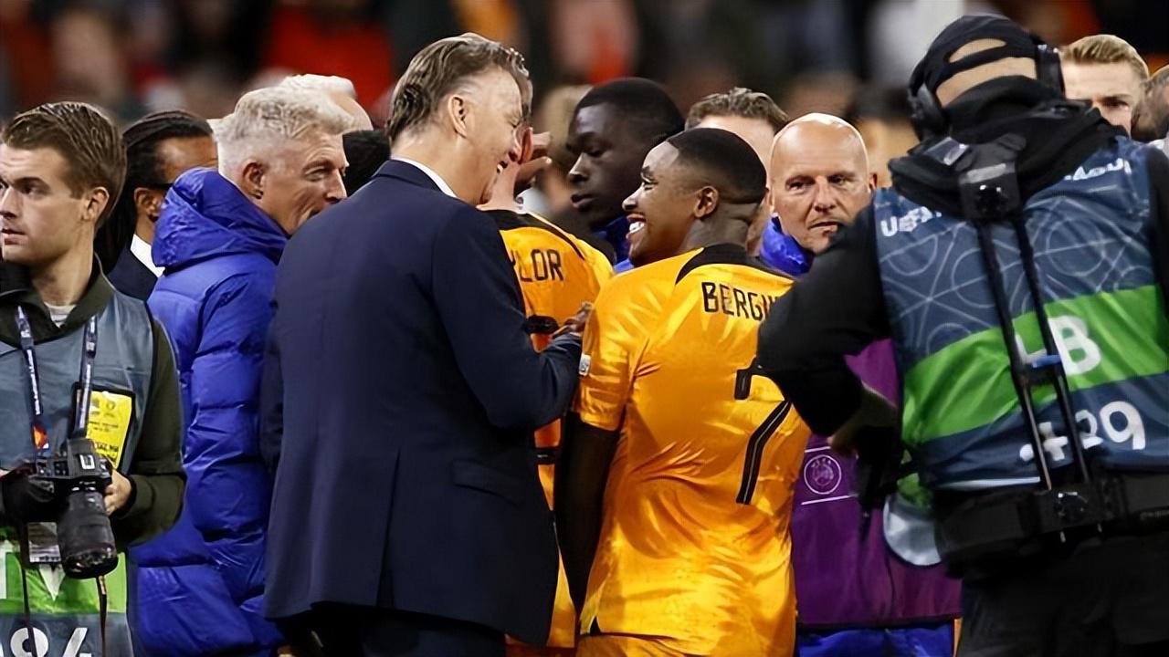 塞内加尔VS荷兰：患癌老帅最后一舞，郁金香3-1拿下非洲冠军！(2)