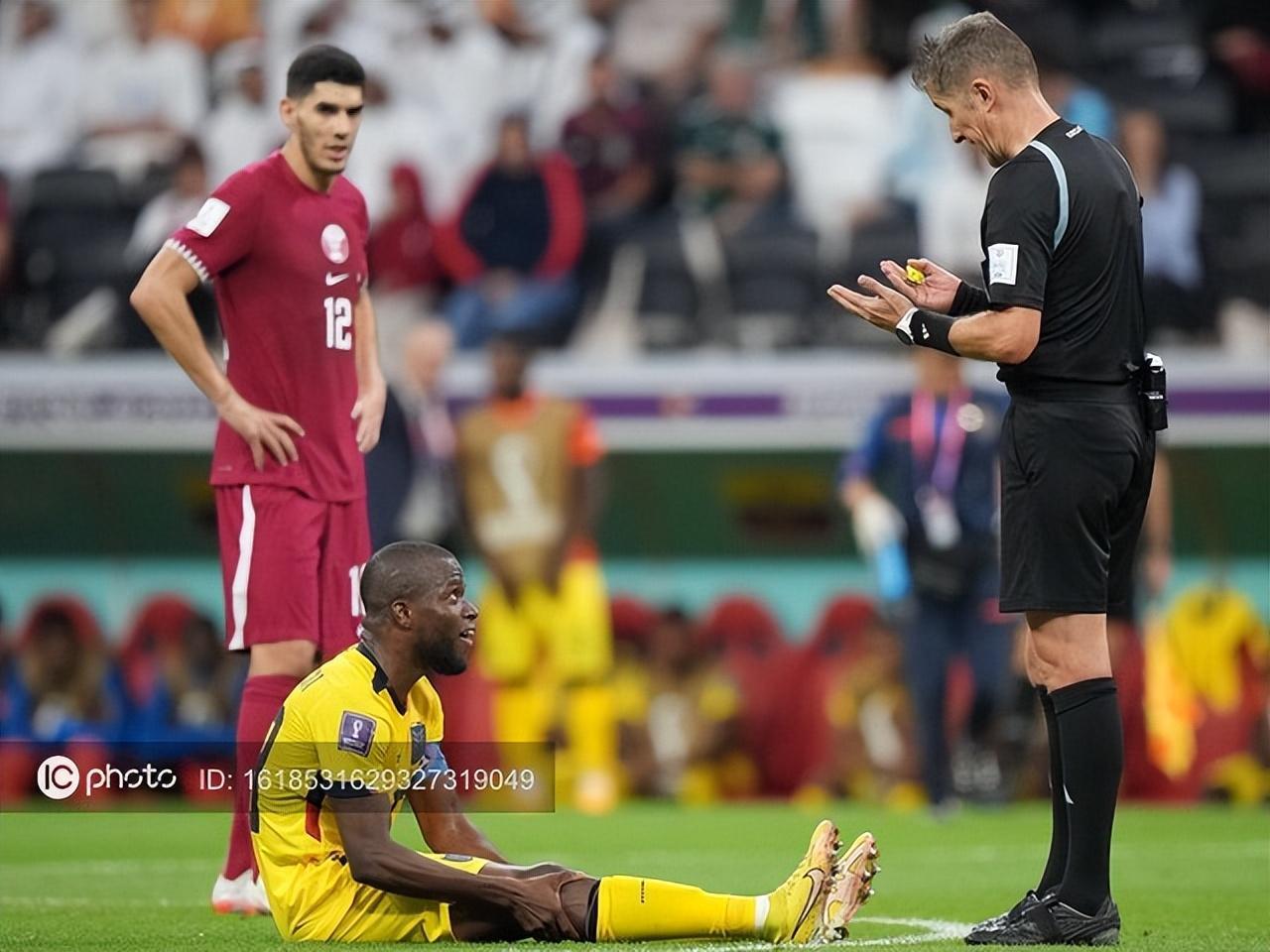 卡塔尔至少犯了三个国足式的错误，全场比赛只有一次有威胁的射门！(6)