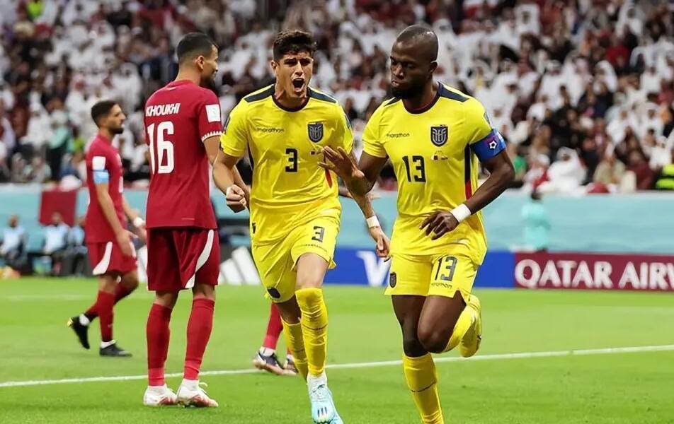 世界杯揭幕战，卡塔尔创造东道主首败记录，李铁吐槽教练水平不行(4)