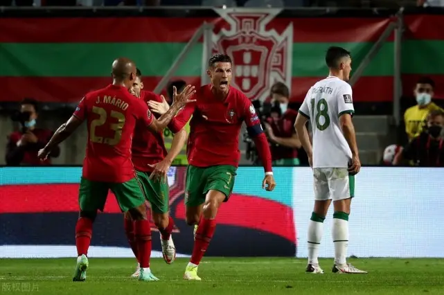 世界杯热身赛-C罗缺席B费梅开二度 葡萄牙4-0完胜尼日利亚(1)