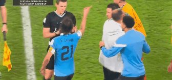 记者：赛后围堵+肘击+辱骂 乌拉圭或遭重罚(2)