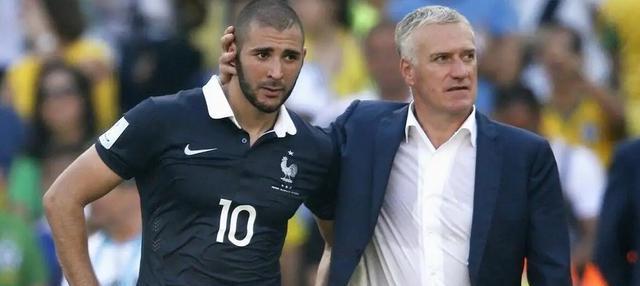 世界杯开踢了，法国队突然传来不好的消息，头号球星怎么了？(3)