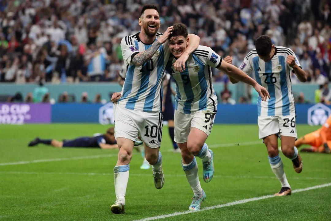 阿根廷3-0战胜克罗地亚，全场比赛克罗地亚没有一次进球机会(1)