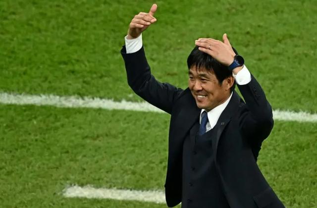 哈兰直播世界杯：下午3点，日本足协作出重要举动，国足好好学学(4)