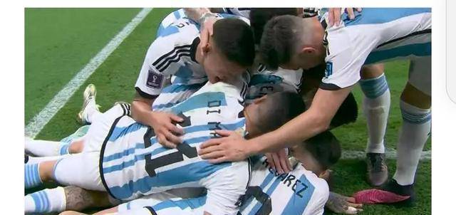 阿根廷夺冠，梅西和队友能拿到多少奖金？梅西总是动人(3)