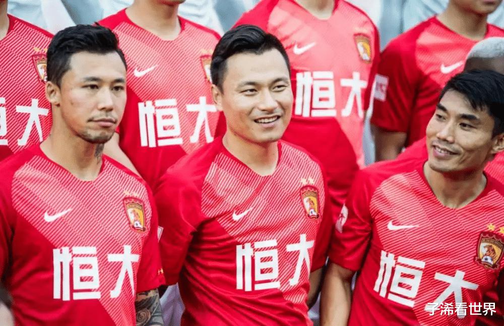 绝了！广东媒体最新报道引爆争议，球迷吐槽：中国足球太可悲了(3)