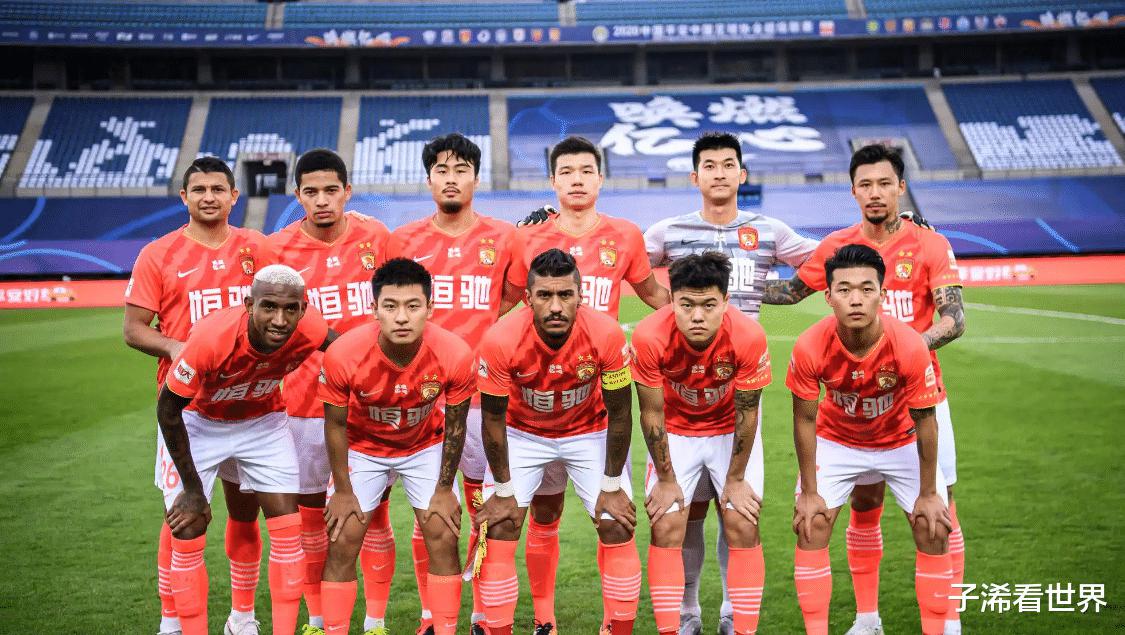 绝了！广东媒体最新报道引爆争议，球迷吐槽：中国足球太可悲了(4)