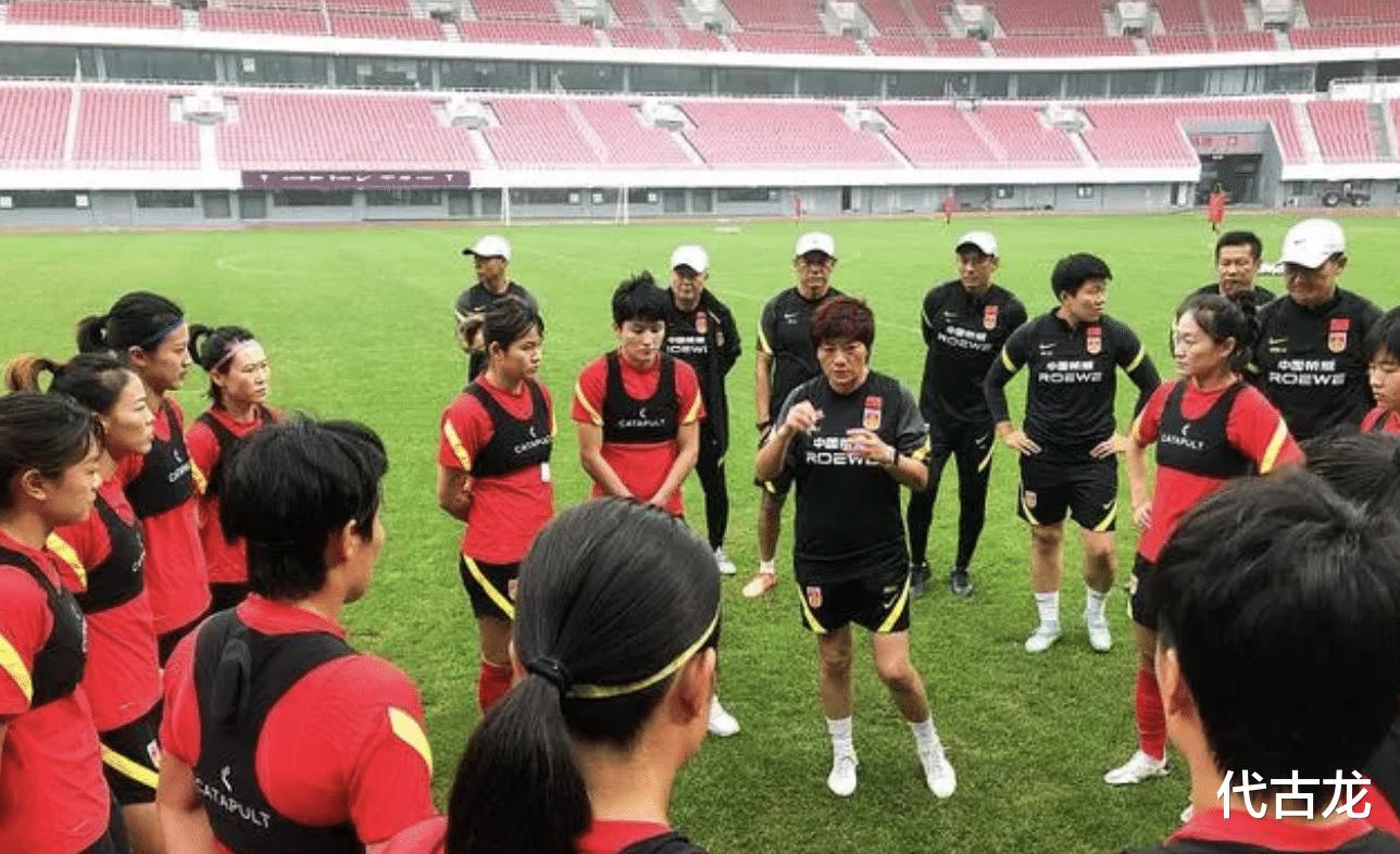 李佳悦去土超踢球，中国女足13人留洋，2023世界杯让人期待(3)