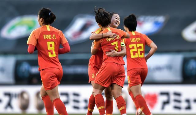 明年世界杯，中国女足若小组不出线，水庆霞会成贾秀全第二吗？(4)