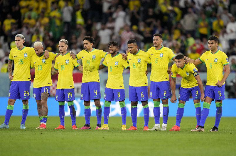 心疼内马尔，巴西足球遇强不胜，蒂特难掩错误就该下课(4)