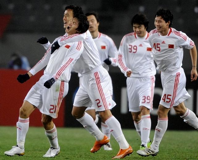 怀念！13年前，中国男足3-0击败韩国，高洪波破解了“恐韩症”(3)