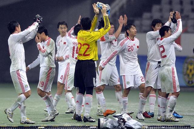 怀念！13年前，中国男足3-0击败韩国，高洪波破解了“恐韩症”(5)