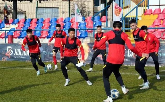 U20国足0-1不敌斯洛文尼亚 中国队获得季军 海外拉练提升实力(3)