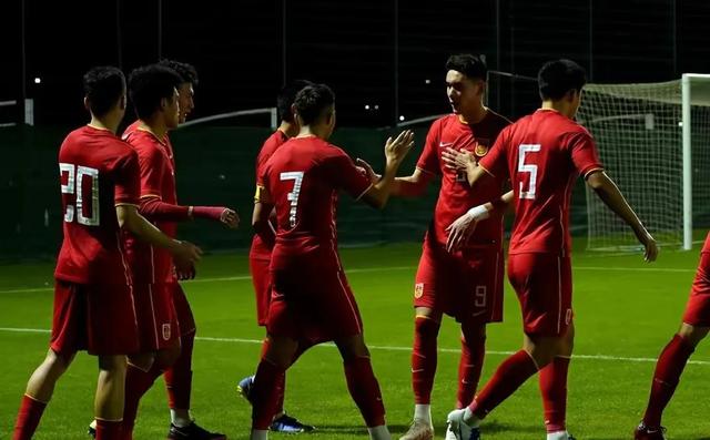 U20国足0-1不敌斯洛文尼亚 中国队获得季军 海外拉练提升实力(4)