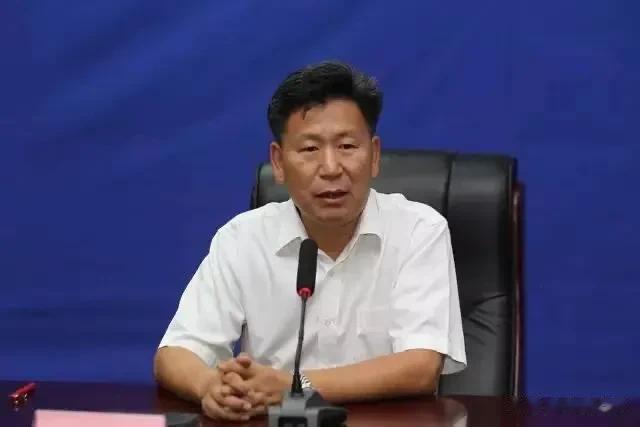 中国足协原副主席王登峰被开除党籍和公职！

权威媒体发布消息，教育部体育卫生与艺(1)