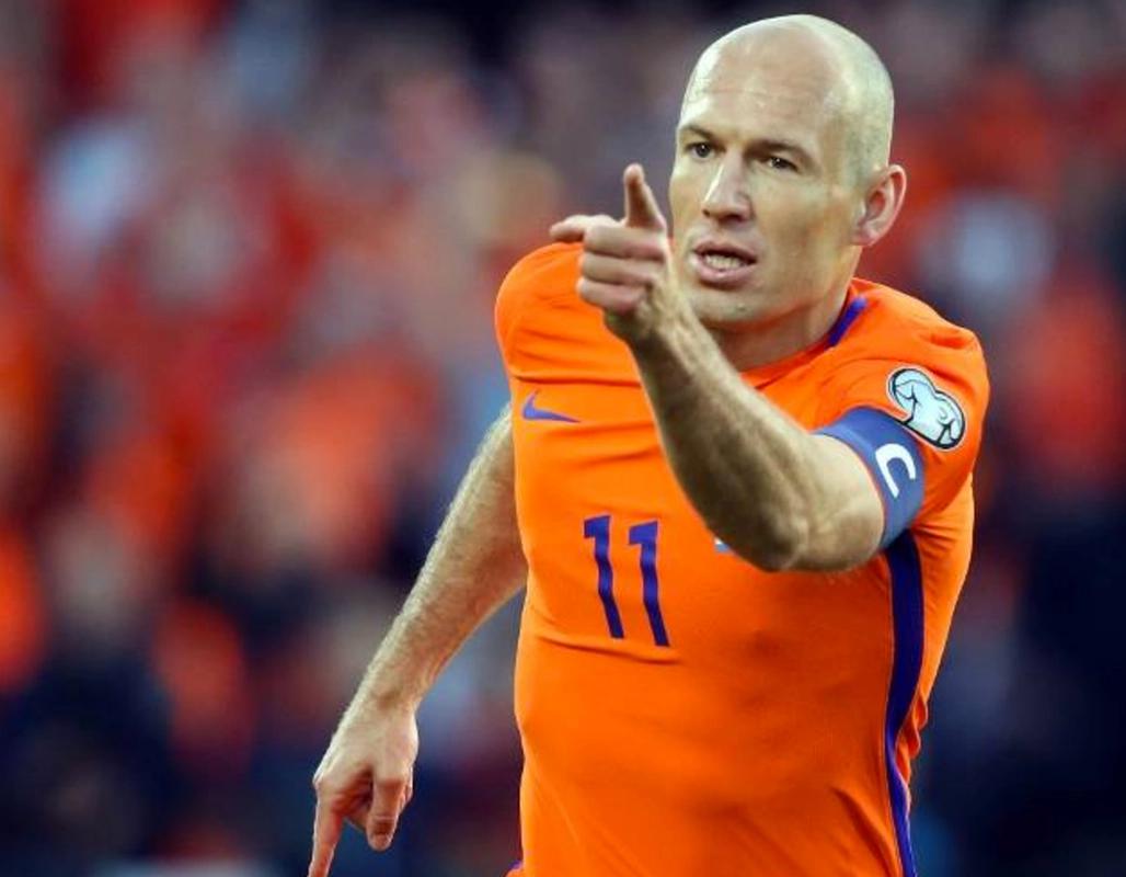 罗本：我心目中影响力达到世界级的荷兰球员有以下6人，我还不够资格！(1)