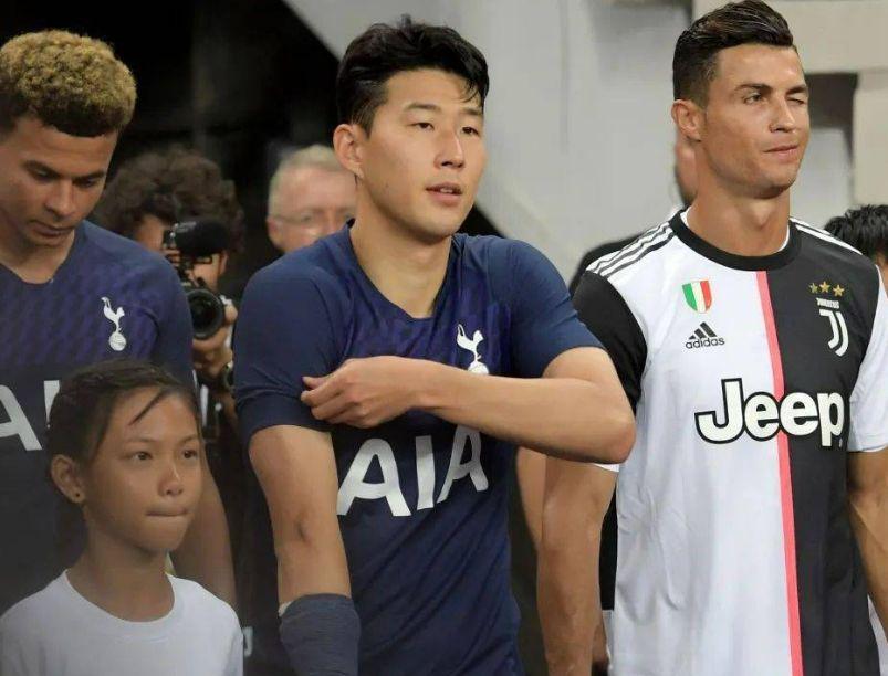 C罗为什么不喜欢韩国球员？看这3张照片你就懂了，网友：太解气(3)