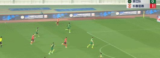 中超-亚泰2-0浙江迎开门红，谭龙、塞尔吉尼奥最后10分钟连入2球(4)