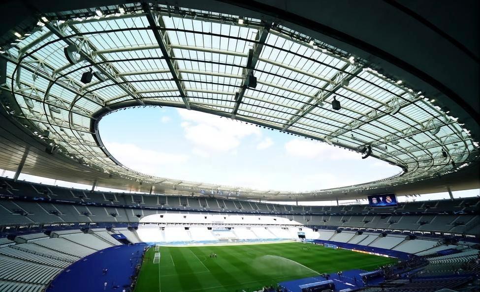 #巴黎圣日耳曼[超话]# 位于巴黎市郊圣丹尼的法兰西大球场将从2025年起被公开(1)