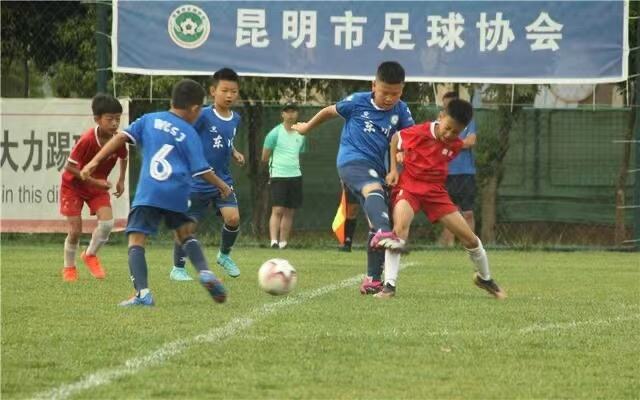 第二届中国青少年足球联赛昆明赛区揭幕(3)