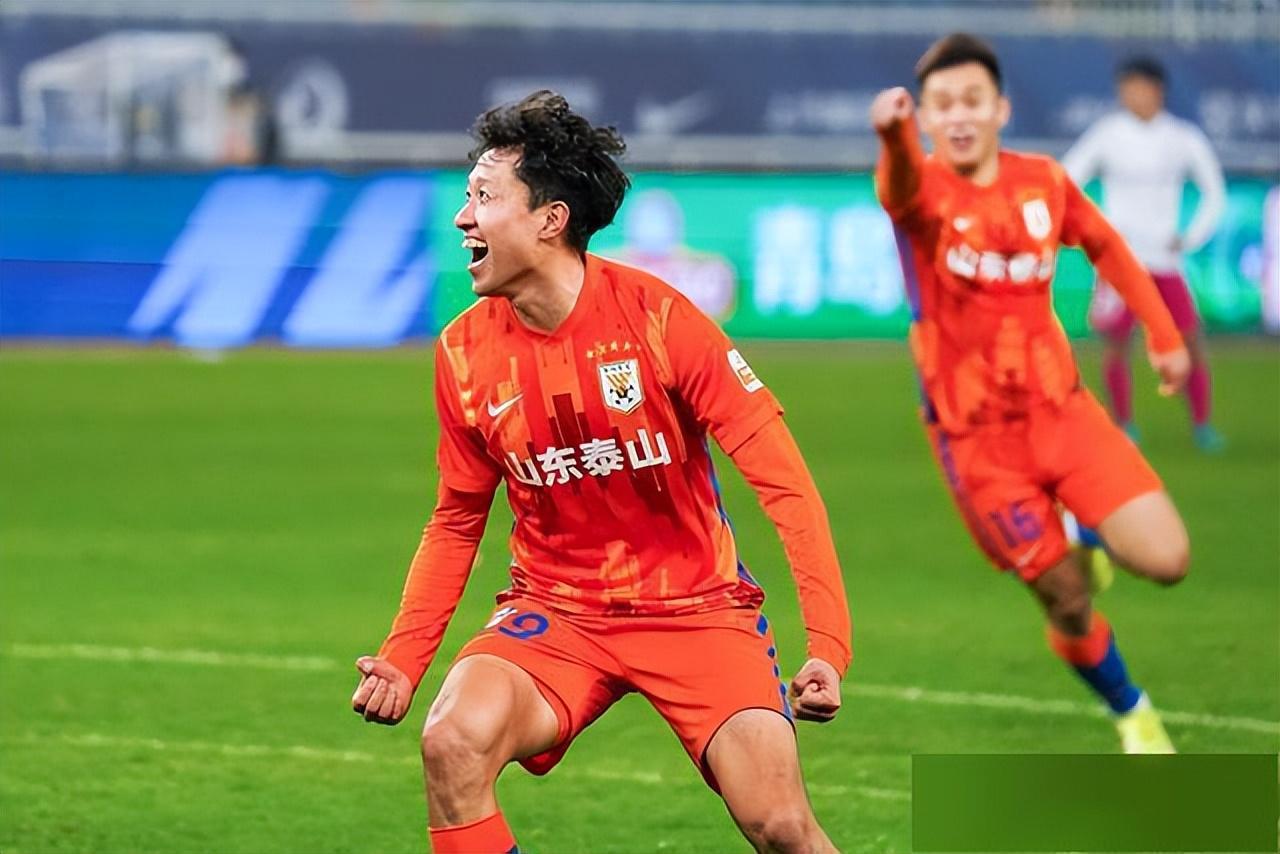 作为中国足球的传统强省 明年中超将有四支山东球队参加比赛(2)