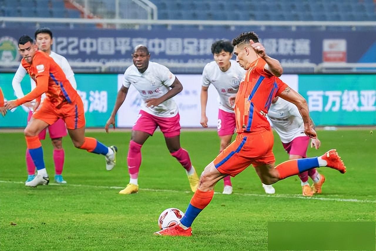 作为中国足球的传统强省 明年中超将有四支山东球队参加比赛(3)