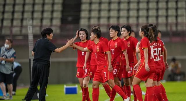 备战世界杯，吴澄舒解约堪培拉联女足，却不被允许踢中超联赛(1)