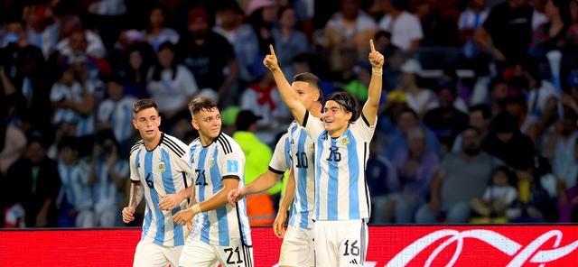 3-0！阿根廷出线，末轮打平获小组第1，新梅西2场2球，冲击第7冠(1)